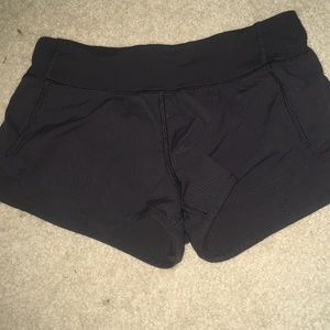 Black ivviva flowy shorts